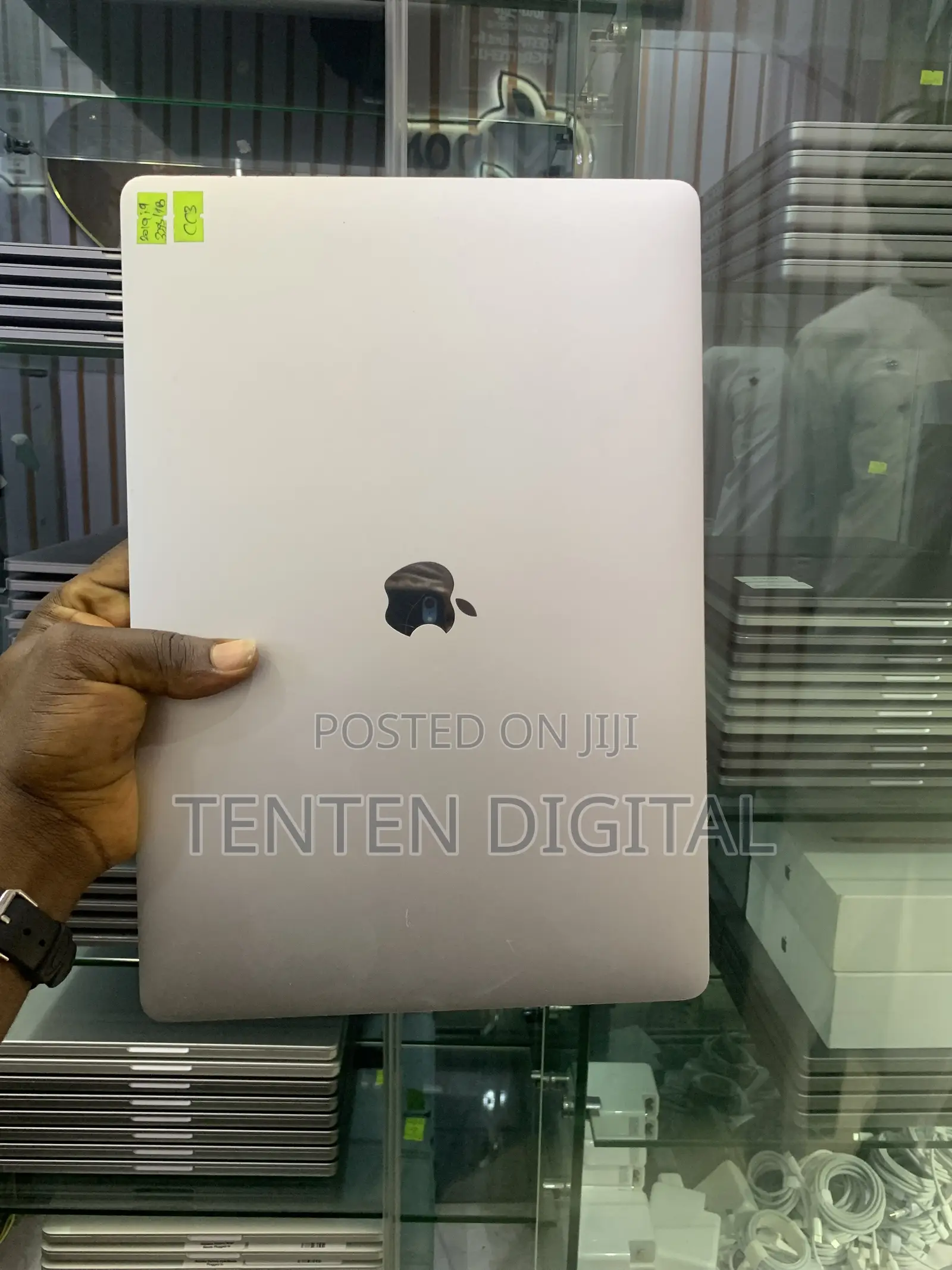 Laptop Apple MacBook Pro 2019 32GB Intel Core i9 SSD 1T