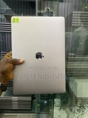 Laptop Apple MacBook Pro 2019 32GB Intel Core i9 SSD 1T