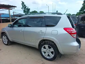 Toyota RAV4 2009 Gray