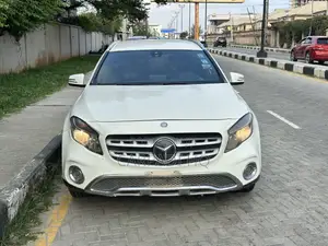 Mercedes-Benz GLA 250 2018 White