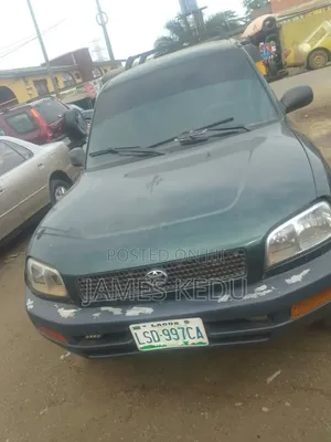 Toyota RAV4 2001 Green