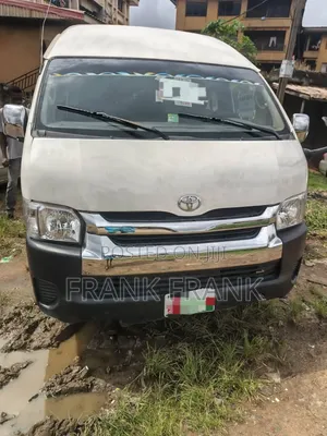 Toyota HiAce 2008 White