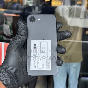 Apple iPhone 16e 128 GB Black
