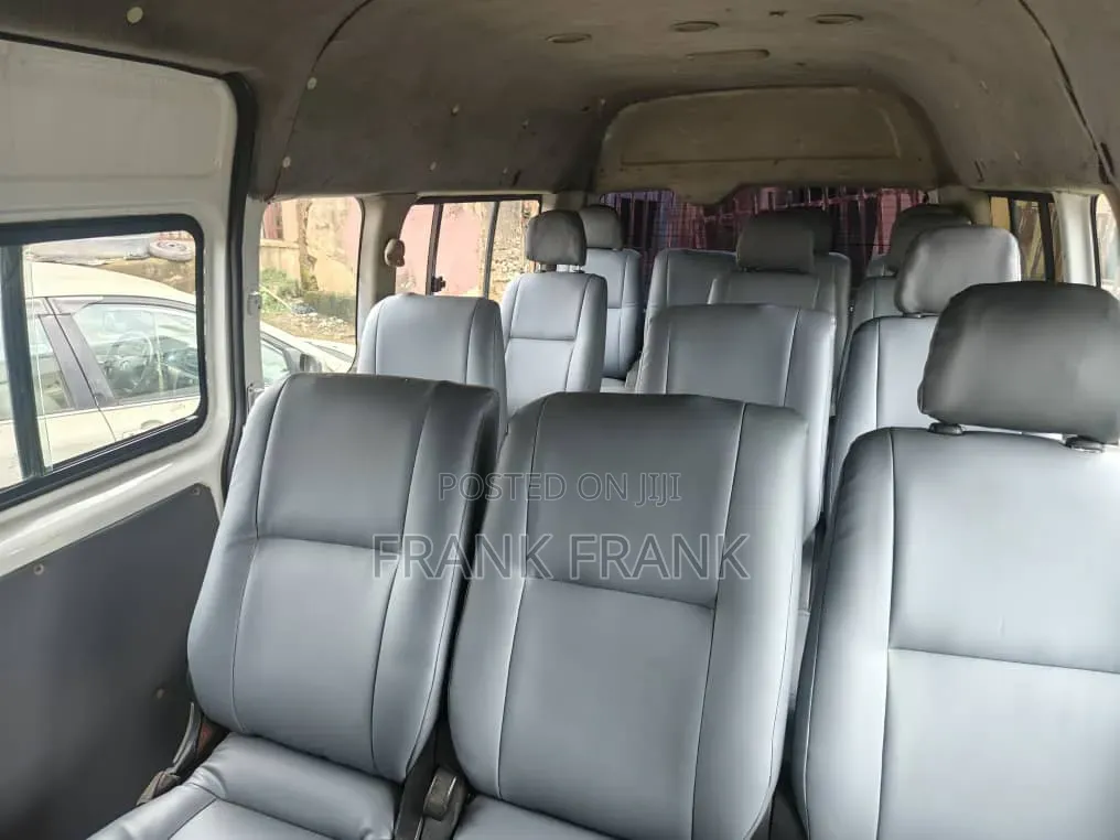 Toyota HiAce 2008 White