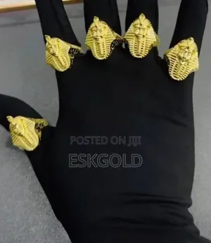 18karate Italian Gold Pharaoh Rings