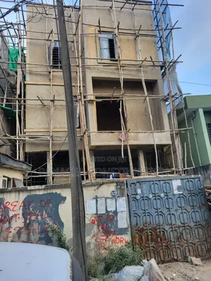 Bricklayer at Festac
