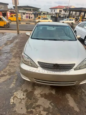 Toyota Camry 2003 Gold