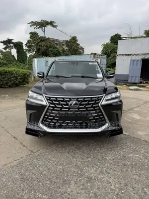 Lexus LX 570 AWD 2017 Black