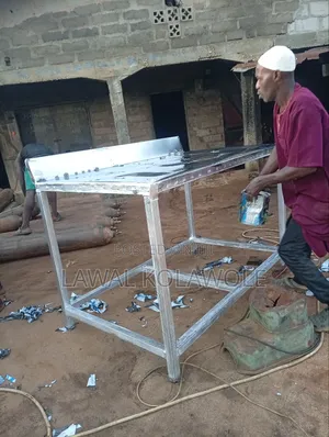 Mild Steel Oven Gas Oven and Table