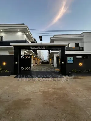 3bdrm Townhouse/Terrace in Ikota., Lagos Island / Lagos Island for sale
