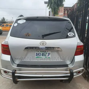 Toyota Highlander Base 2010 Silver