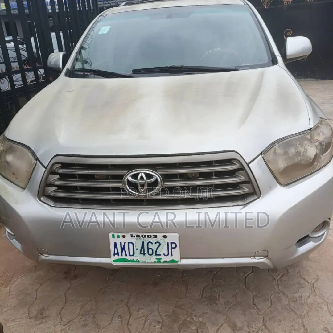 Toyota Highlander Base 2010 Silver