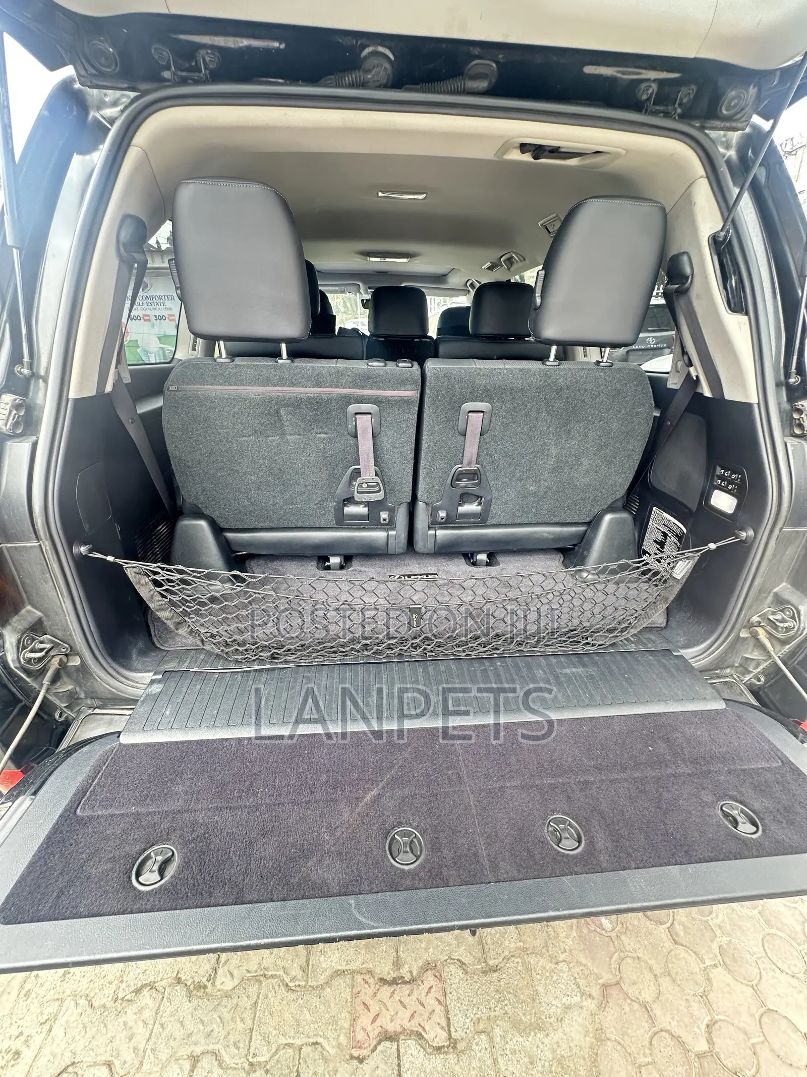 Lexus LX 2017 Black