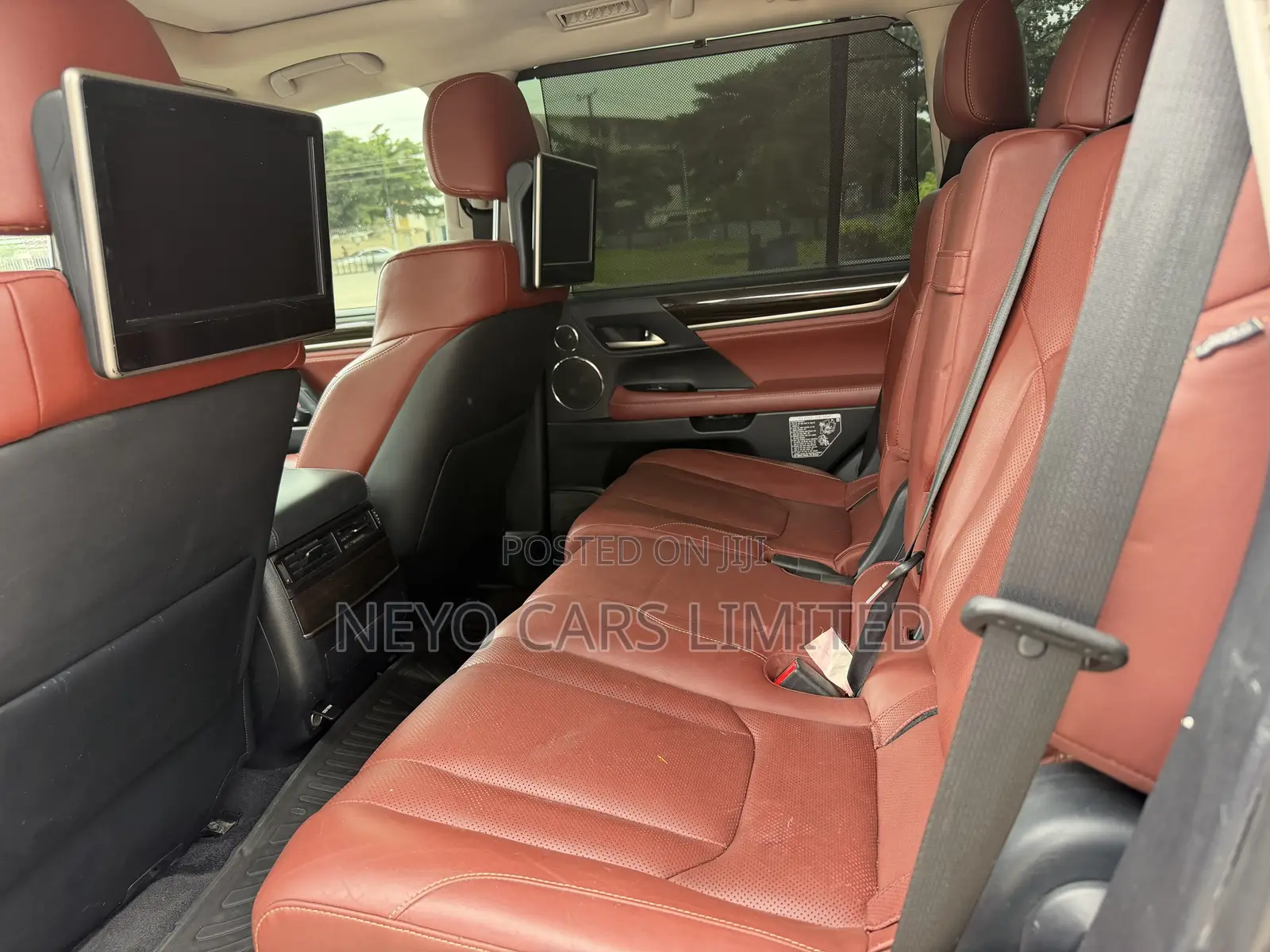 Lexus LX 570 AWD 2017 Black