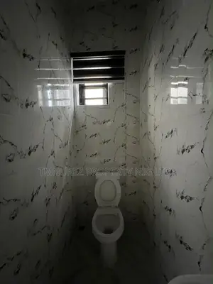 Furnished 4bdrm Duplex in Chevron for rent