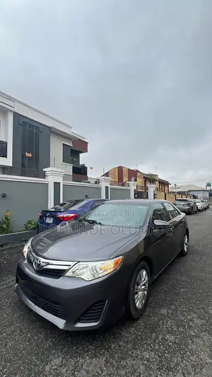 Toyota Camry 2014 Gray