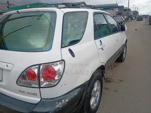 Lexus RX 2001 White