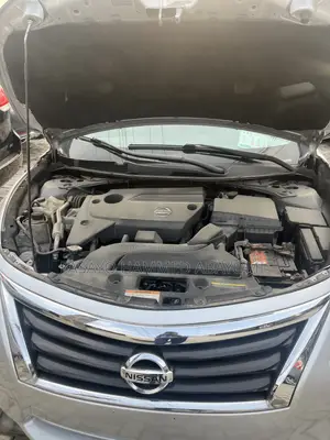 Nissan Altima 2015 Silver