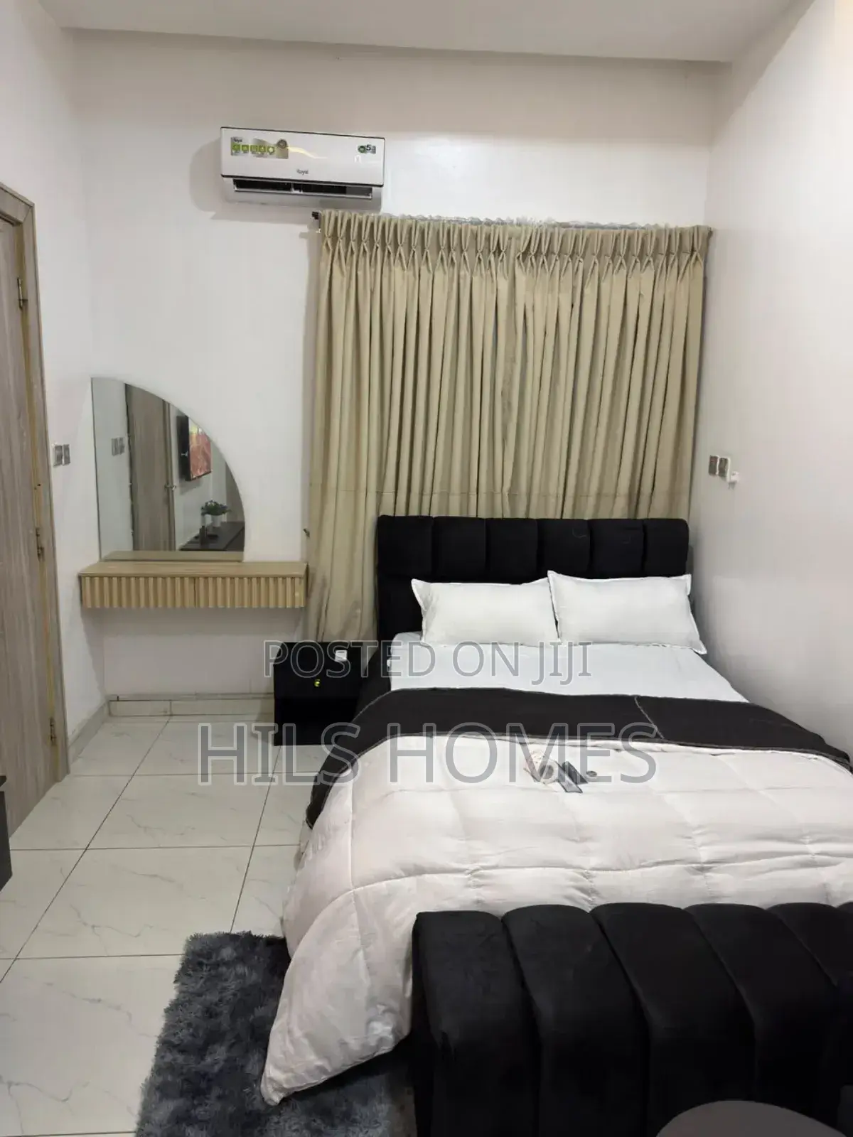 Furnished Room at Orchid