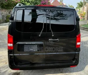Mercedes-Benz Metris 2.0 FWD 2016 Black