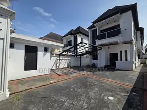5bdrm Duplex in Ikota for rent