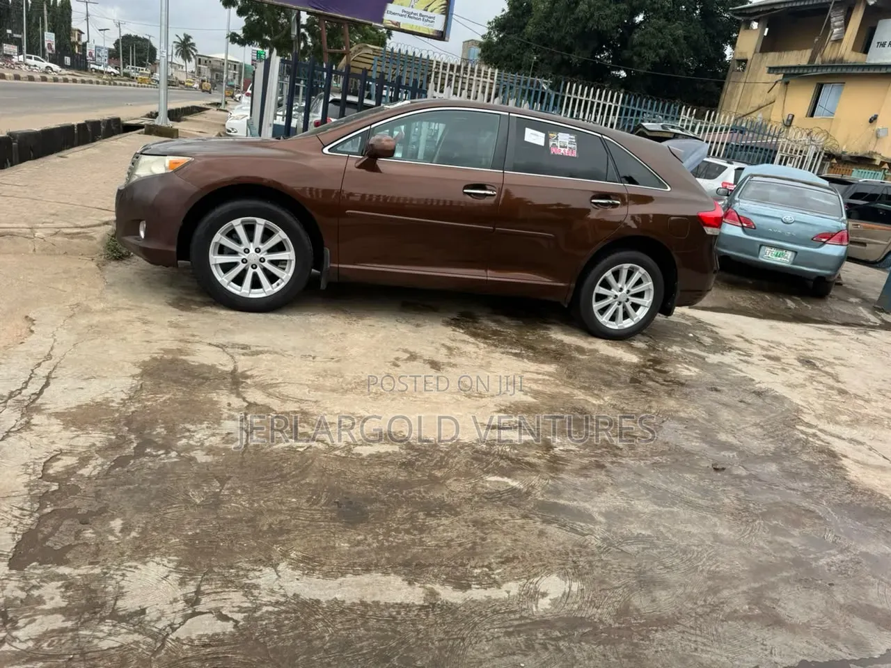 Toyota Venza 2012 Brown