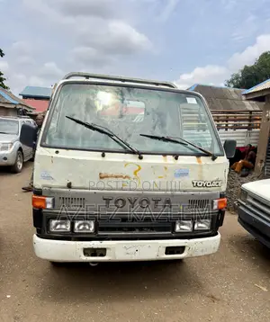 Toyota Dyna 150 First Body Company Used.