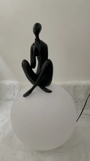 Humanoid Sculpture Table Lamp