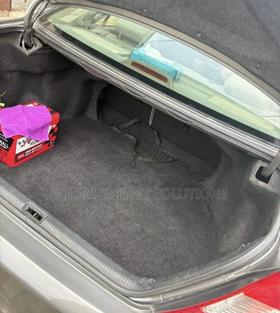 Toyota Camry 2004 Gray