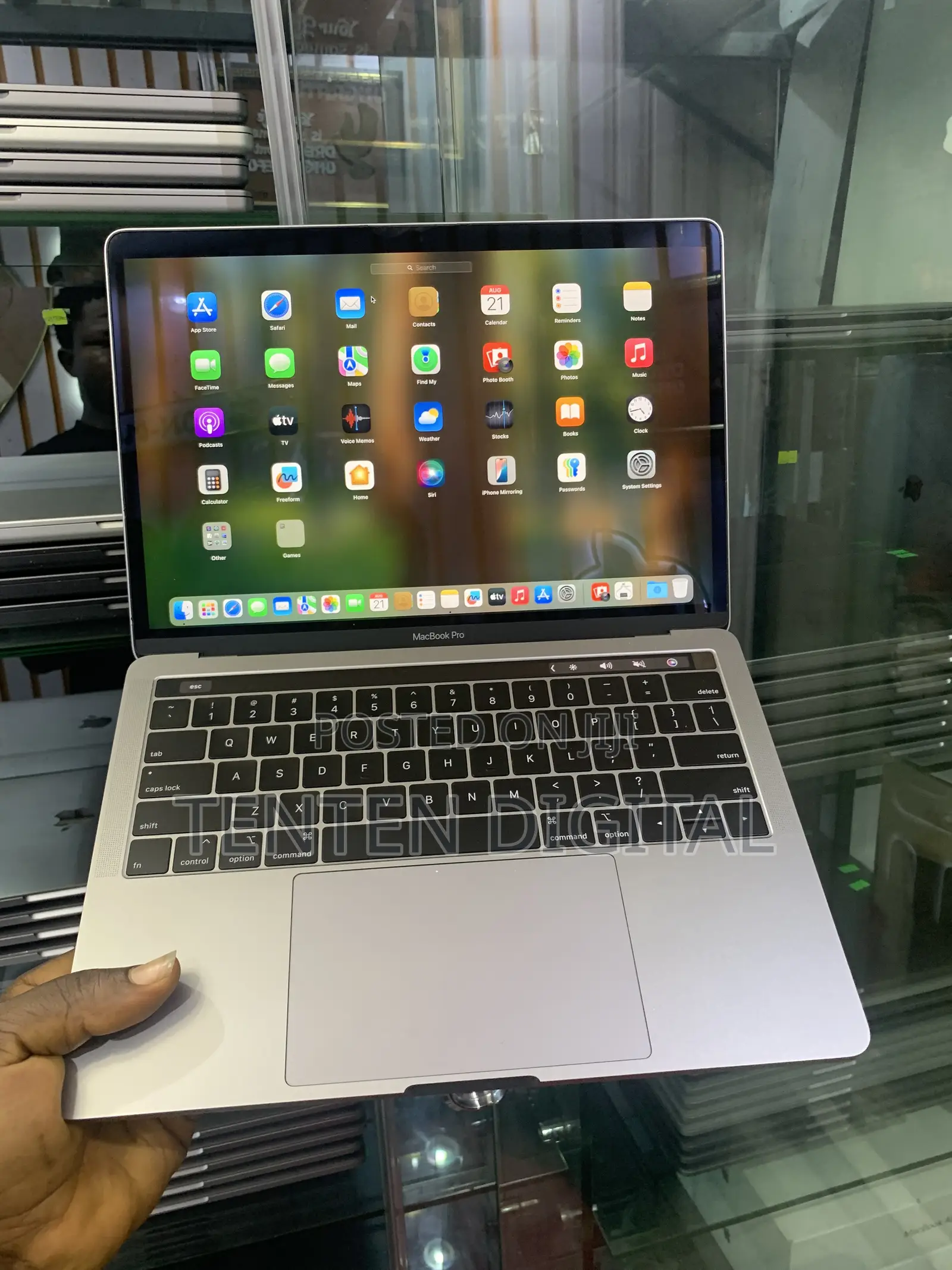 Laptop Apple MacBook Pro 2019 16GB Intel Core i7 SSD 1T