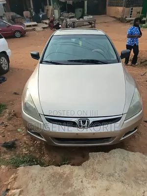 Honda Accord 2005 Silver