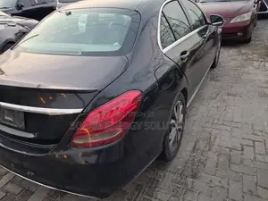 Mercedes-Benz C300 2016 Gray