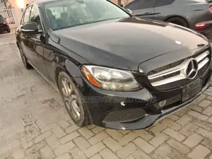 Mercedes-Benz C300 2016 Gray
