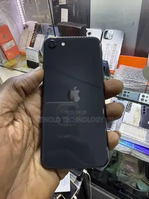 Apple iPhone SE (2020) 64 GB Black