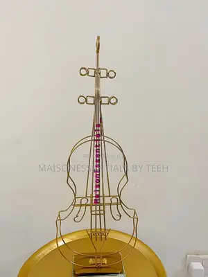 Luxury Minimalist Gold Wire Violin Sculpture With Crystal Base