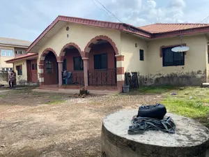 4bdrm Bungalow in Obaile Housing, Akure for sale