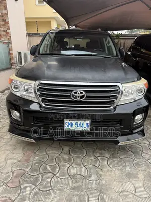 Toyota Land Cruiser 2015 Black