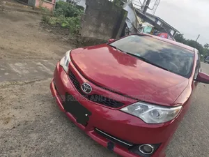 Toyota Camry 2014 Red