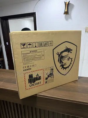 New Laptop MSI Vector 17 HX AI A2XWJG 64GB Intel Core Ultra 9 SSD 2T