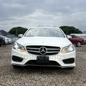 Mercedes-Benz E350 Base 4Matic Sedan AWD (3.5L 6cyl 7A) 2014 White