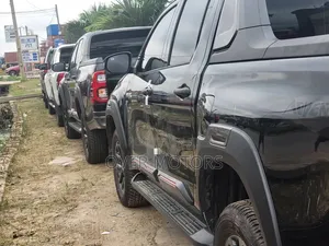 Toyota Hilux 2020 Black