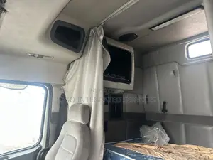 2002 Volvo Truck