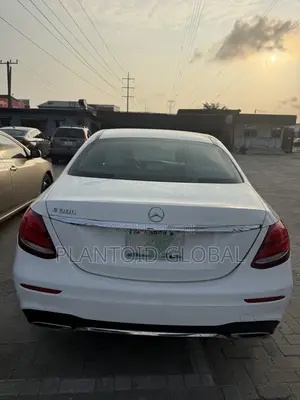 Mercedes-Benz E300 2017 White