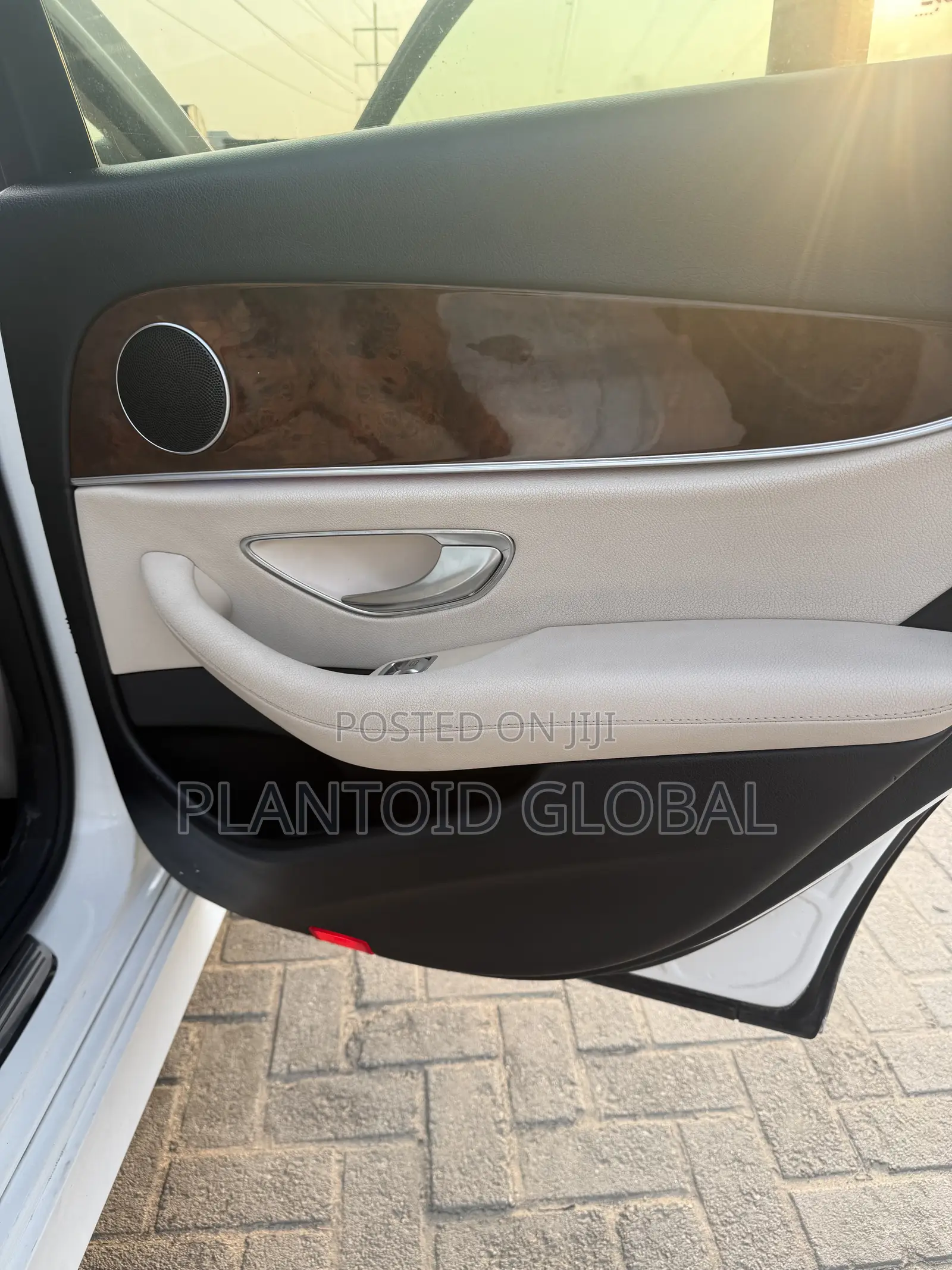 Mercedes-Benz E300 2017 White