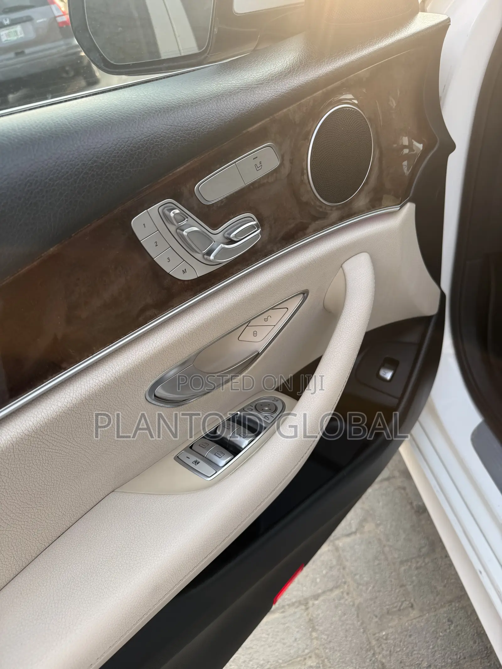 Mercedes-Benz E300 2017 White