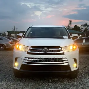 Toyota Highlander XLE 2019 White