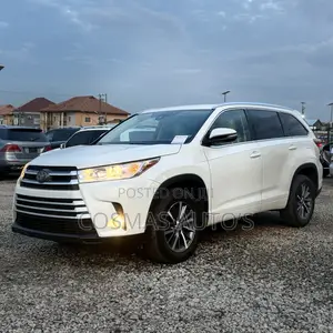 Toyota Highlander XLE 2019 White