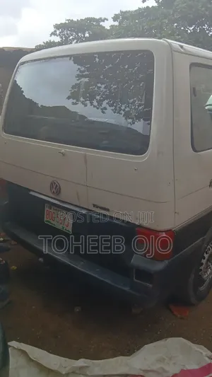 Volkswagen Transporter 1996 White