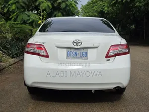Toyota Camry 2010 White