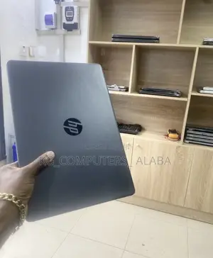 Laptop HP 250 G7 8GB Intel Core i5 HDD+SSD 256GB